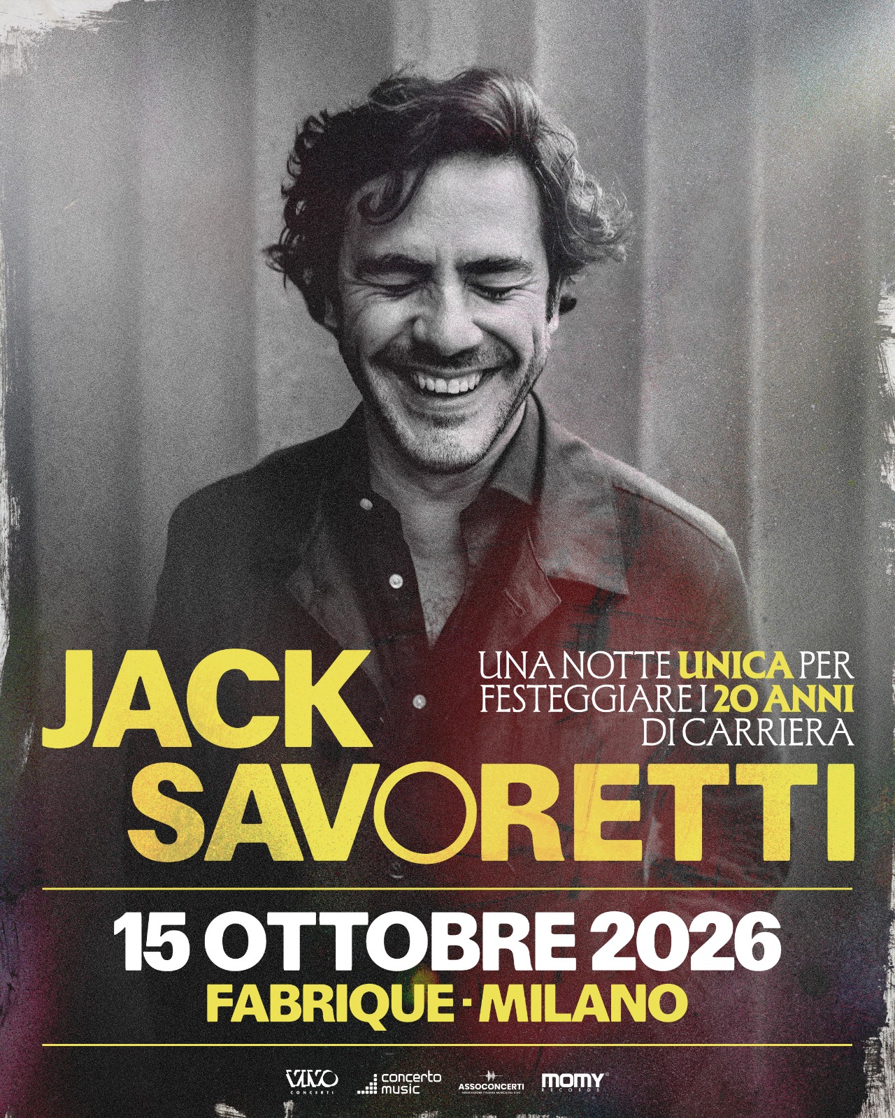 Jack Savoretti durante un concerto per il tour Jack Savoretti Fabrique 2026