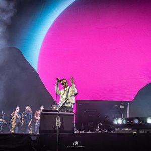 Cesare Cremonini in primo piano sul palco del Circo Massimo, Roma, 7 giugno 2026 – foto Stefano Ciccarelli