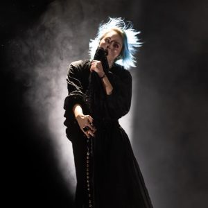 Carly Carlsbad Gavin Friday live Credit Elisa Magnoni per Il Rumore del Lutto Festival